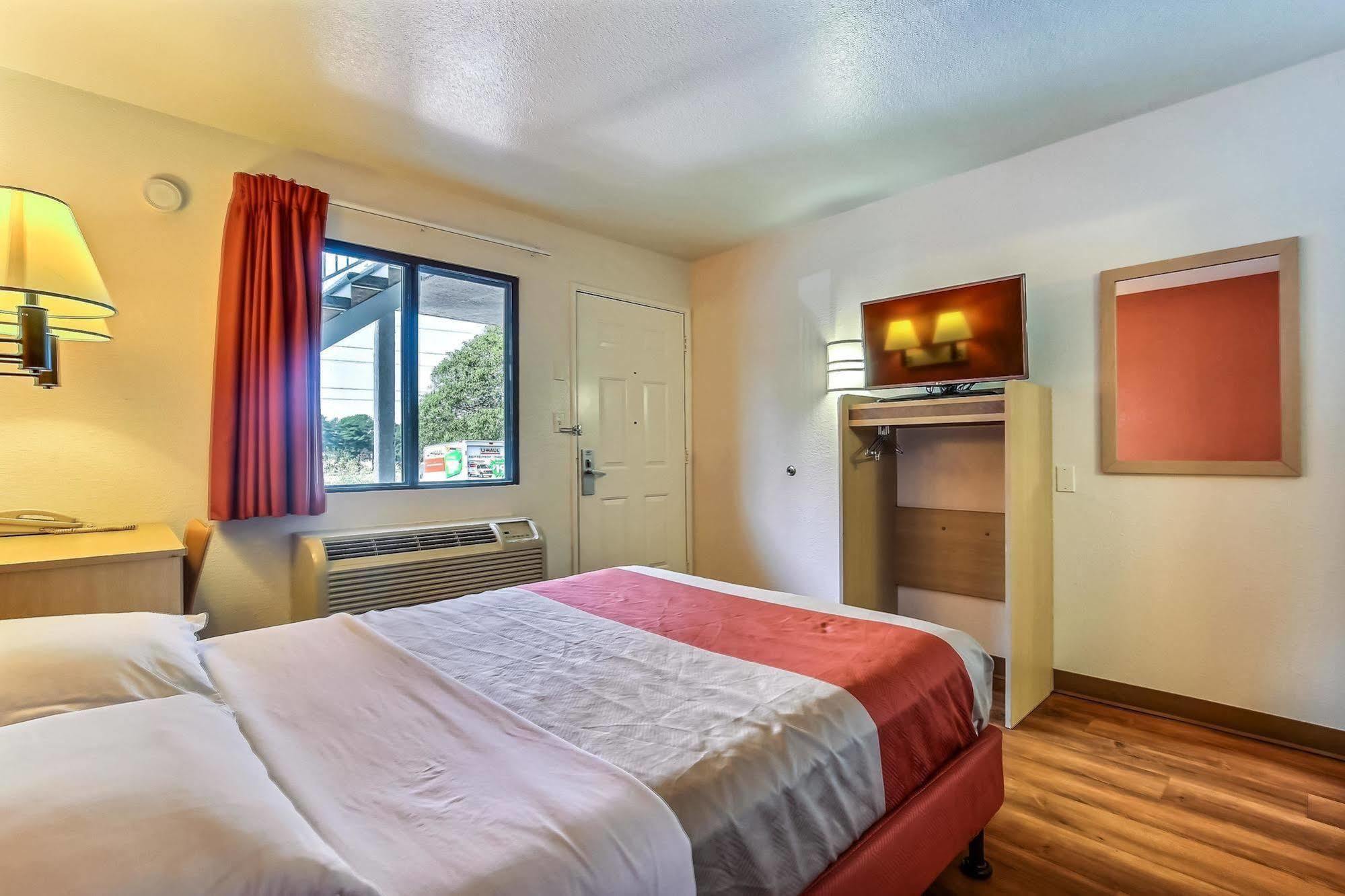 Motel 6-Pinole, Ca Екстериор снимка